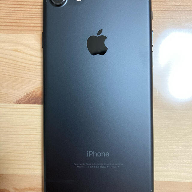 【最終値下げ】iPhone7 32gb 本体のみ　simフリー スマホ/家電/カメラのスマートフォン/携帯電話(スマートフォン本体)の商品写真