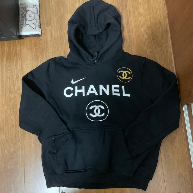 ナイキ×CHANELパーカー レディースのトップス(パーカー)の商品写真