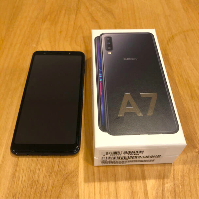 スマートフォン本体Galaxy A7 64GB Black