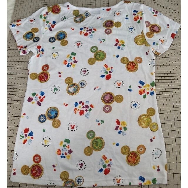 Disney(ディズニー)の未使用★ディズニーシー15周年プリント★レディース半袖トップス レディースのトップス(Tシャツ(半袖/袖なし))の商品写真