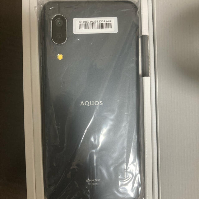 AQUOS(アクオス)のSHARP AQUOS sense3 lite SH-RM12 ブラック  スマホ/家電/カメラのスマートフォン/携帯電話(スマートフォン本体)の商品写真