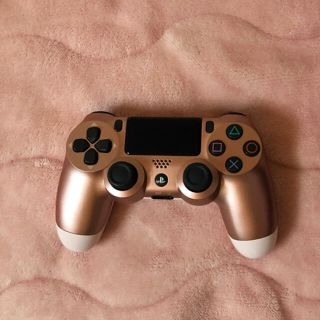 ソニー(SONY)のDUALSHOCK4 限定色 ローズゴールド(その他)