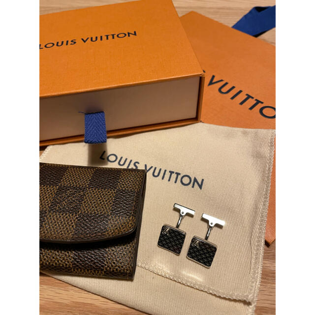 LOUIS VUITTON(ルイヴィトン)の【極美品】ヴィトンカフリンク/LOUIS VUITTON メンズのファッション小物(ネクタイ)の商品写真