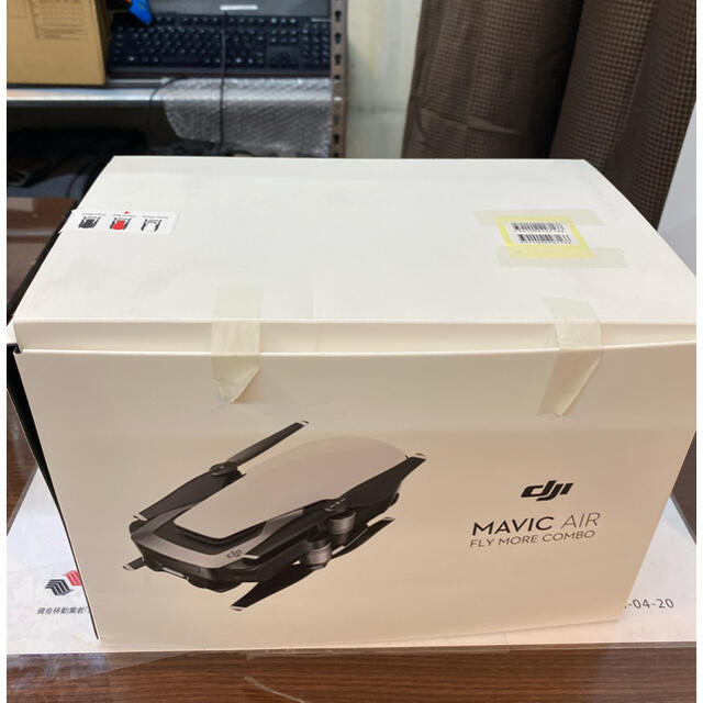豪華で新しい 中古美品 dji Moreコンボ ドローンレッド Fly Air Mavic