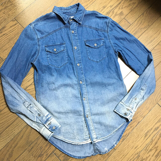 ZARA(ザラ)の美品 ZARA MEN ユーズド加工　デニムシャツ　ザラ メンズのトップス(シャツ)の商品写真