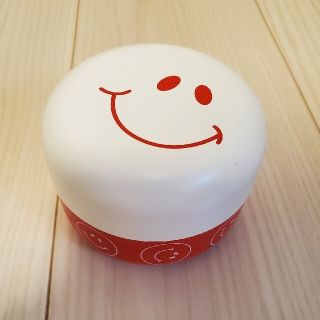 【新品未使用】SMILE 日本製 レッドランチケース ラウンド(弁当用品)