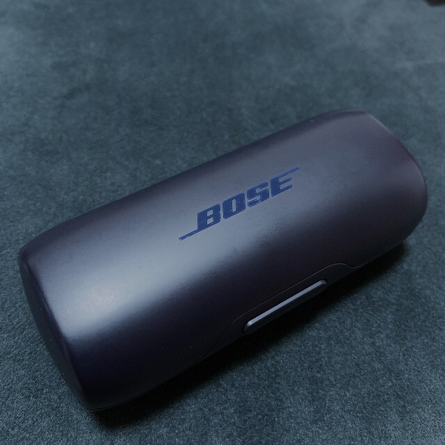 BOSE(ボーズ)のBOSE　フルワイヤレスイヤホン  スマホ/家電/カメラのオーディオ機器(ヘッドフォン/イヤフォン)の商品写真