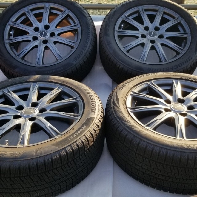 【今季向け大幅値下げ】スタッドレス BLIZZAK VRX2 235/50R18