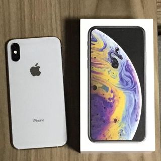 アップル(Apple)のiPhoneXS 64GB シルバー　SIMロック解除済み(スマートフォン本体)