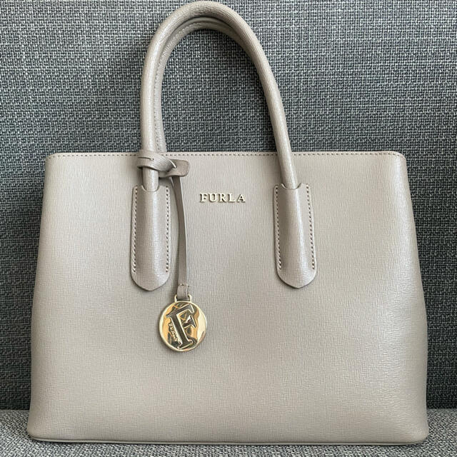 FURLA テッサ ハンドバッグ