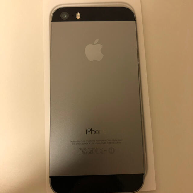 Apple(アップル)のiPhone5s 32GB スマホ/家電/カメラのスマートフォン/携帯電話(スマートフォン本体)の商品写真