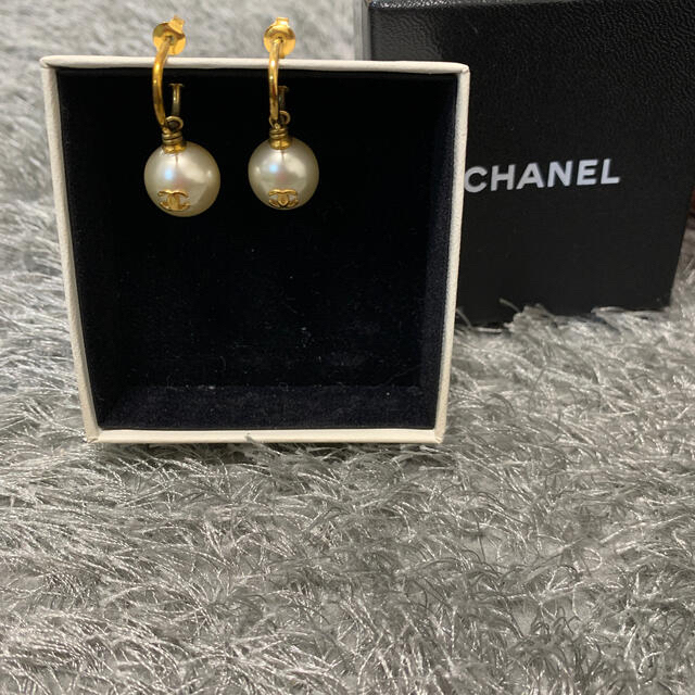 CHANEL ピアス