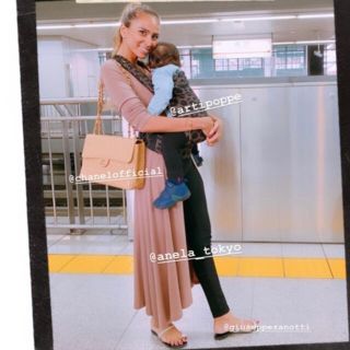 ザラ(ZARA)の新品💕アネラトーキョー　マリアさん着用　スリットワンピース(ロングワンピース/マキシワンピース)