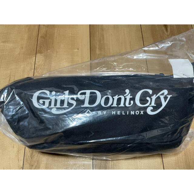 Girls Don't Cry Helinox チェア ブラック 黒 1