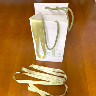 ヴァンクリーフアンドアーペル(Van Cleef & Arpels)のバンクリーフ　宝飾用　リボン🎀　ショッパー袋(ショップ袋)