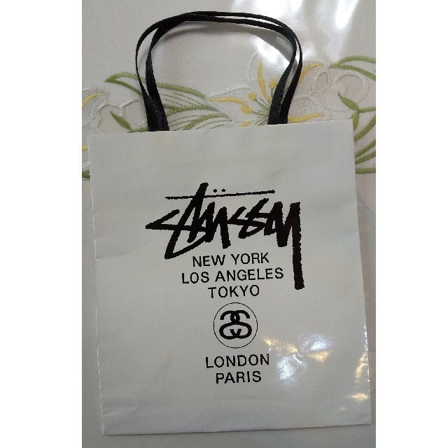 STUSSY(ステューシー)のSTUSSY ショッピング紙袋 ３枚 レディースのバッグ(ショップ袋)の商品写真