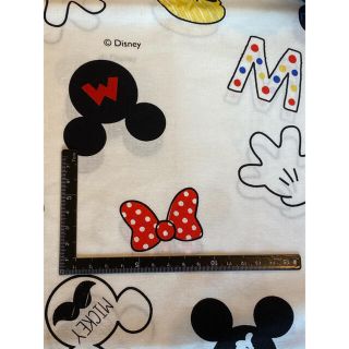 ディズニー(Disney)の新品●ミッキー シルエット生地　綿100 巾110×50(生地/糸)