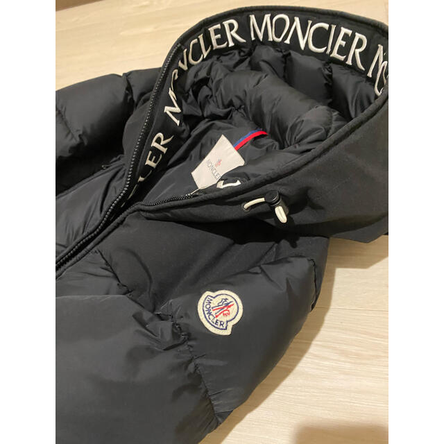 MONCLER(モンクレール)の数時間限定値下げ中モンクレール　モンクラ　　0サイズ　国内正規品 メンズのジャケット/アウター(ダウンジャケット)の商品写真