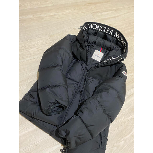 MONCLER(モンクレール)の数時間限定値下げ中モンクレール　モンクラ　　0サイズ　国内正規品 メンズのジャケット/アウター(ダウンジャケット)の商品写真