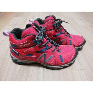 ニューバランス(New Balance)の【あられ様用】ニューバランス５７３　トレッキングシューズ(登山用品)