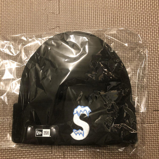 Supreme(シュプリーム)のSupreme New Era S Logo Beanie  メンズの帽子(ニット帽/ビーニー)の商品写真