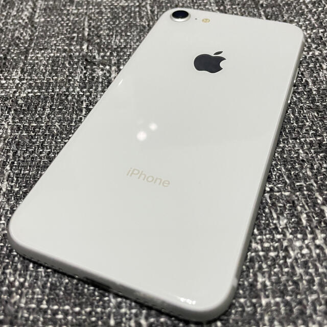 【美品】iPhone8/64GB/SIMフリー(au)/シルバー