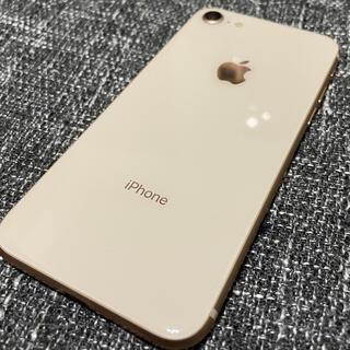 アップル(Apple)の【美品】iPhone8/64GB/SIMフリー(au)/ゴールド(スマートフォン本体)