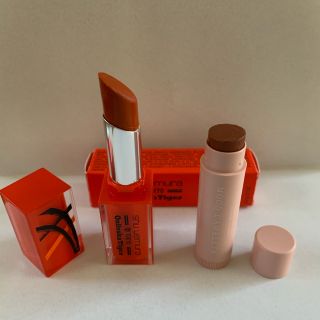 シュウウエムラ(shu uemura)の処分価格shu uemura ルージュ　アンリミテッド　マット　チリアンビション(口紅)