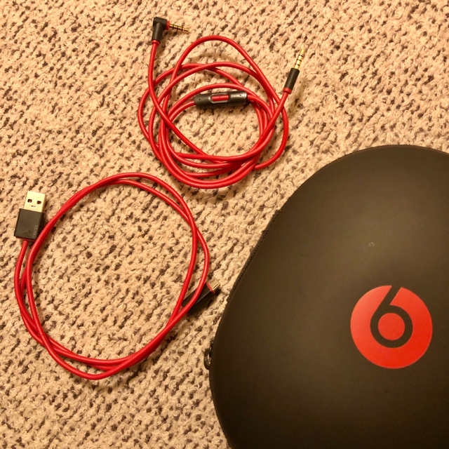 Beats by Dr Dre(ビーツバイドクタードレ)のbeats studio スマホ/家電/カメラのオーディオ機器(ヘッドフォン/イヤフォン)の商品写真