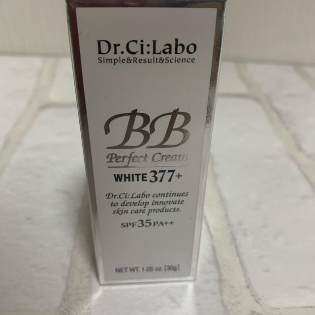 Dr.Ci Labo(ドクターシーラボ)の新品ドクターシーラボ　BBクリーム　ホワイト377プラス30g コスメ/美容のベースメイク/化粧品(BBクリーム)の商品写真