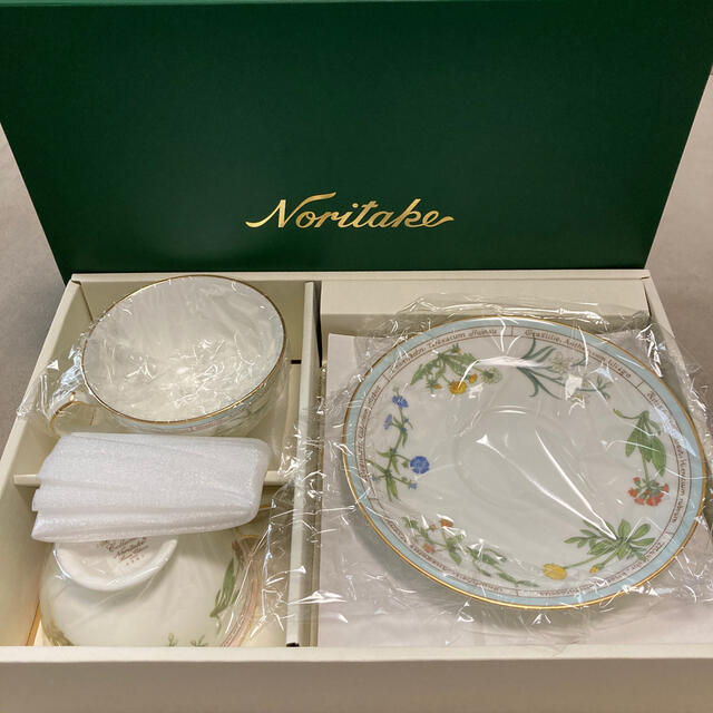 Noritake(ノリタケ)のティーカップ　ペアセット　Noritake インテリア/住まい/日用品のキッチン/食器(食器)の商品写真