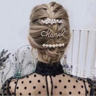 ゴールド 筆記体 ヘアピン ロゴ ヘアクリップ バレッタ 韓国 オルチャン(バレッタ/ヘアクリップ)