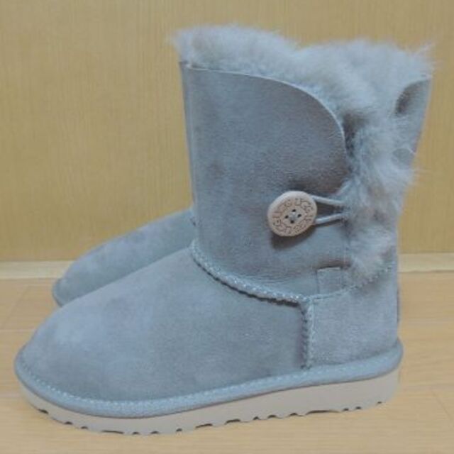 UGG(アグ)の【未使用】UGG(19.5cm)　キッズムートンブーツ キッズ/ベビー/マタニティのキッズ靴/シューズ(15cm~)(ブーツ)の商品写真