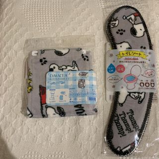 スヌーピー(SNOOPY)の《新品 未開封》スヌーピー  トイレシート＆ペーパーホルダー  2点セット ②(キャラクターグッズ)