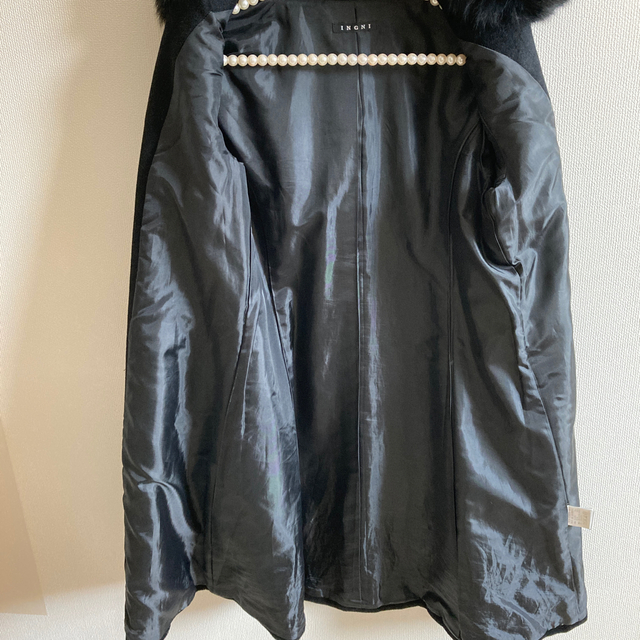 INGNI(イング)のきょん様専用　INGNI イング フォックスファー付きコート　黒 レディースのジャケット/アウター(ロングコート)の商品写真