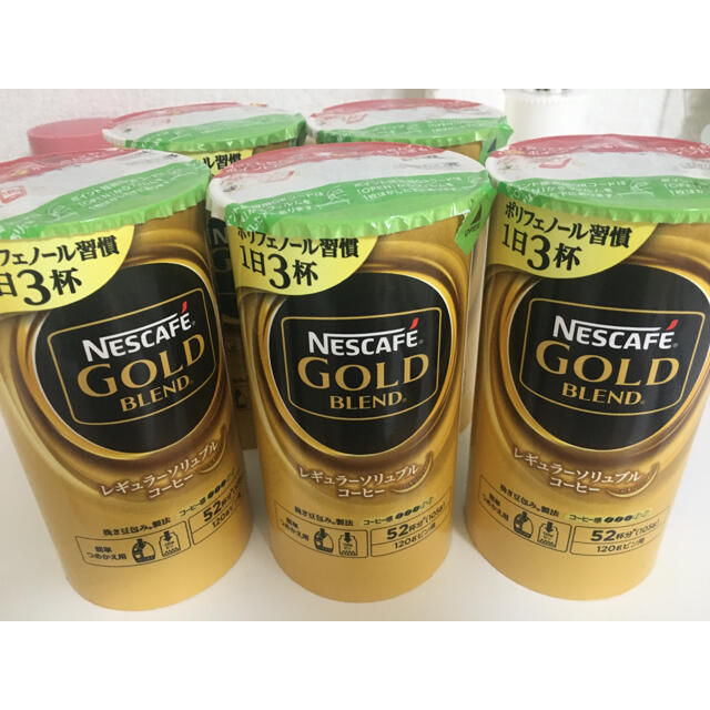 Nestle(ネスレ)のネスカフェゴールドブレンド 食品/飲料/酒の飲料(コーヒー)の商品写真