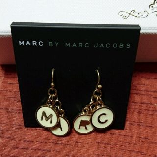 マークバイマークジェイコブス(MARC BY MARC JACOBS)のピアス両耳iさん専用(ピアス(両耳用))