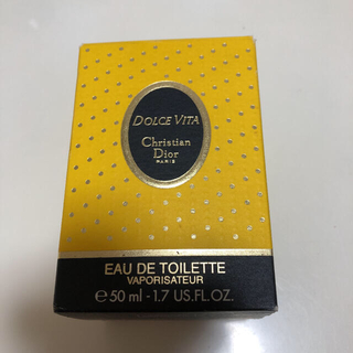 クリスチャンディオール(Christian Dior)のクリスチャン　ディオール　ドルチェヴィータ EDT 50ml(香水(女性用))