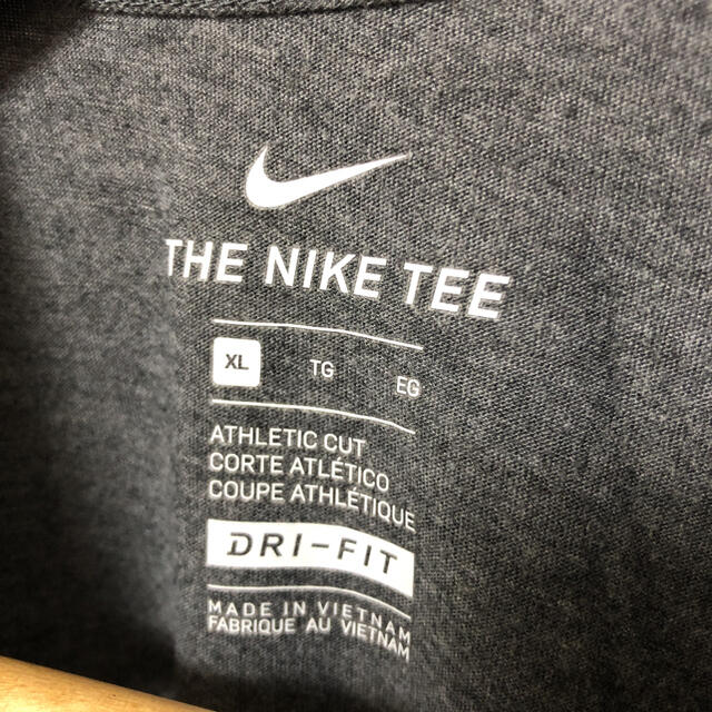 NIKE(ナイキ)のNIKE Tシャツ スポーツ/アウトドアのトレーニング/エクササイズ(トレーニング用品)の商品写真