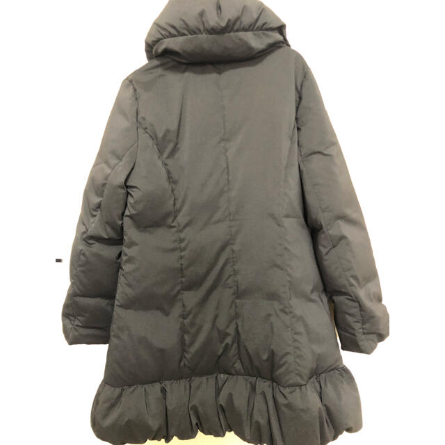 ロングダウンコート　Lサイズ　ビジュー付き レディースのジャケット/アウター(ダウンコート)の商品写真