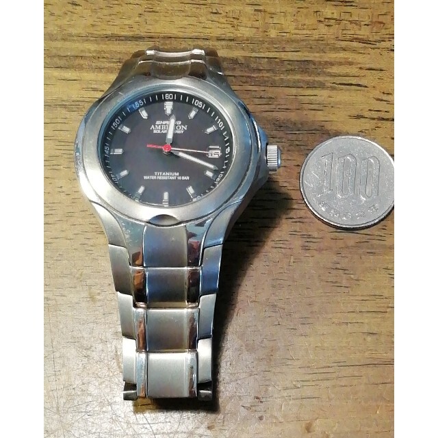 ラ244.　美品　AMBITION　チタン・ソーラー時計　デイト メンズの時計(腕時計(アナログ))の商品写真