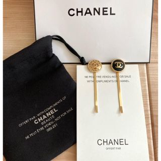 シャネル(CHANEL)の【新品】シャネル CHANEL ゴールドヘアピン《正規ノベルティ》(ヘアピン)