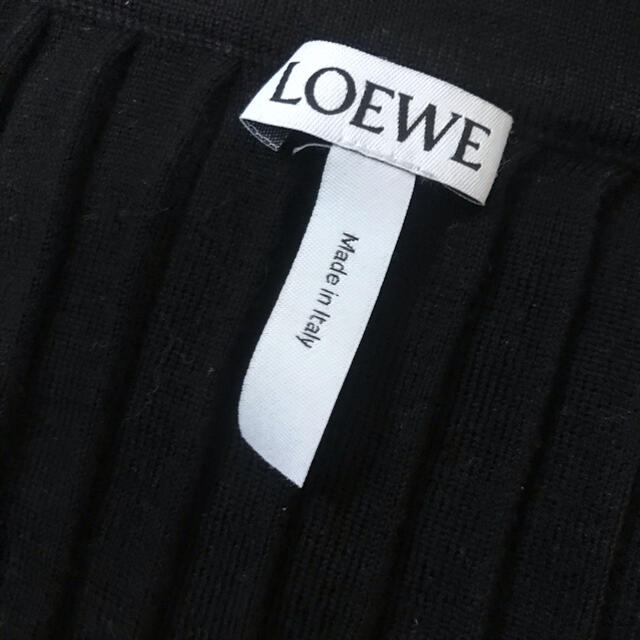 LOEWE(ロエベ)のLOEWE ロエベ　リブカーディガン レディースのトップス(カーディガン)の商品写真