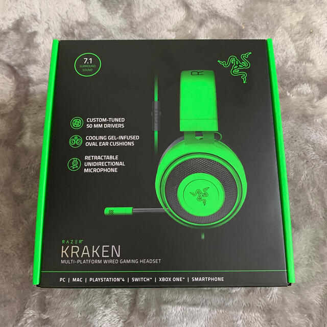 Razer Kraken Green ゲーミングヘッドセット アナログ接続  スマホ/家電/カメラのオーディオ機器(ヘッドフォン/イヤフォン)の商品写真