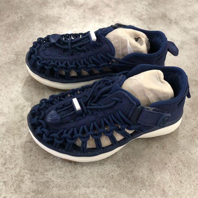 KEEN(キーン)のkeen サンダルスニーカー キッズ/ベビー/マタニティのキッズ靴/シューズ(15cm~)(サンダル)の商品写真