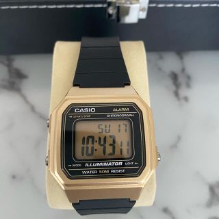 ジーショック(G-SHOCK)の【CASIO】新品腕時計　イルミネーター ゴールド　ブラックラバーG-SHOCK(腕時計(デジタル))