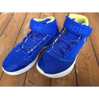 アンダーアーマー(UNDER ARMOUR)のアンダーアーマー GET B ZEE SYN HA バスケットボール シューズ(スニーカー)