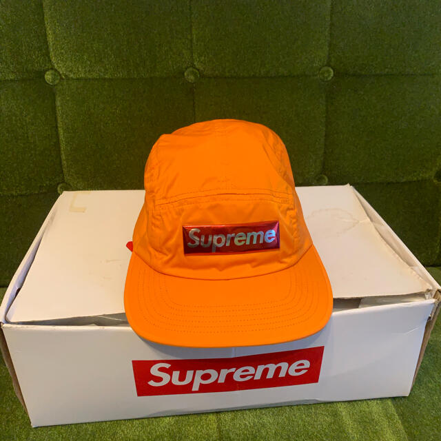 Supreme(シュプリーム)のSupreme 17AW LIQUID METAL LOGO CAMP CAP メンズの帽子(キャップ)の商品写真