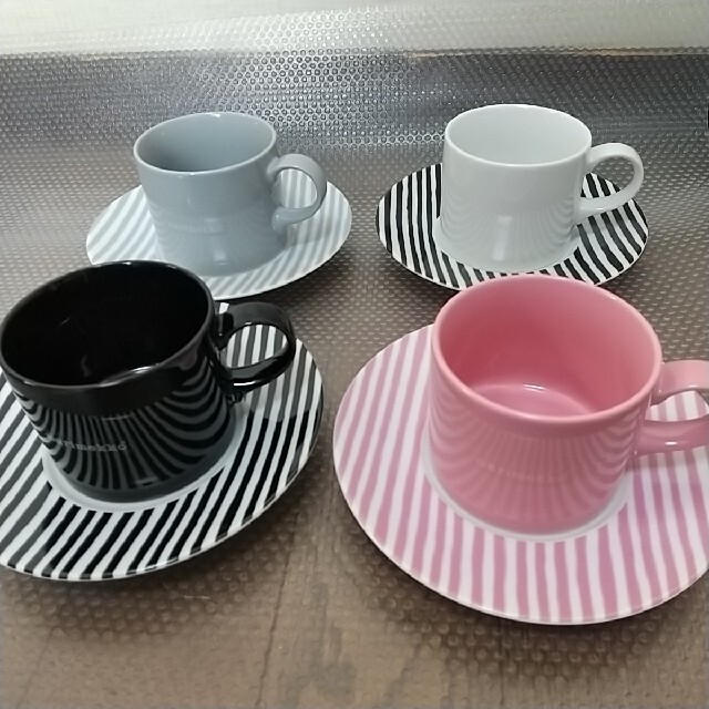 marimekko レア!カップ&ソーサー4客セット 【代引き不可】 11725円