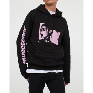 エイチアンドエム(H&M)の[完売品]H&M×アリアナグランデ　パーカー　supreme(パーカー)